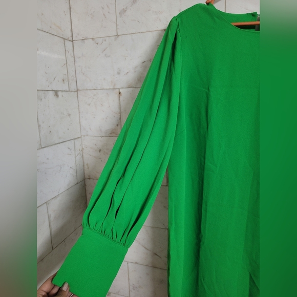 🌷H&M Dress🌷 - Picture 6 of 8